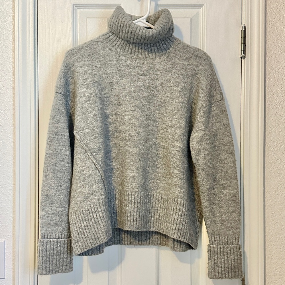 & other stories wool grey Asymmetrical turtleneck sweater XS